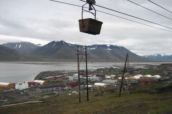 svalbard-aug-2013-01982DFBB18-D6D7-0636-E4FF-B4C2CCD489E0.jpg