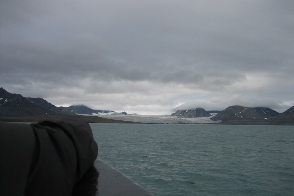 svalbard-aug-2013-0291287099C-B07F-02E6-AEEE-1038E95D66A2.jpg